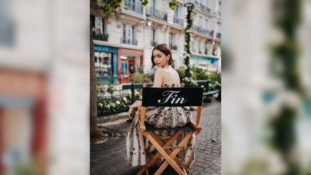 E emilyinparis 091826