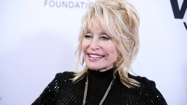 Getty dollyparton 092526